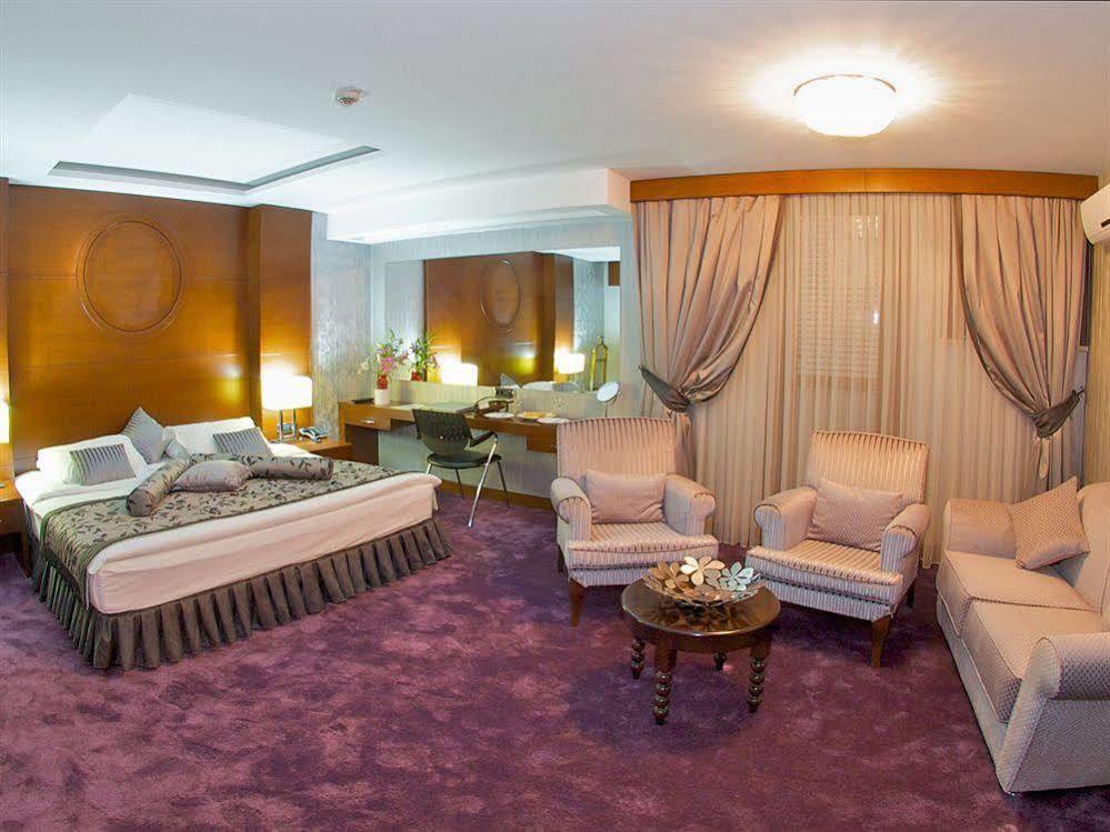 Boutique Riva Hotel Istanboel Buitenkant foto