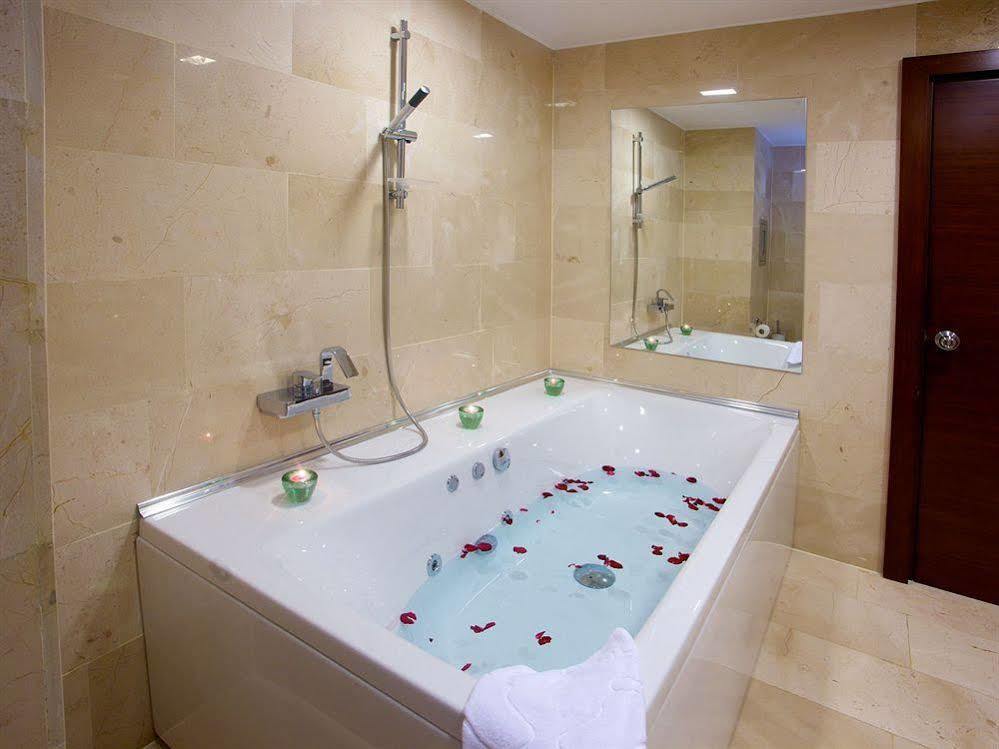 Boutique Riva Hotel Istanboel Buitenkant foto